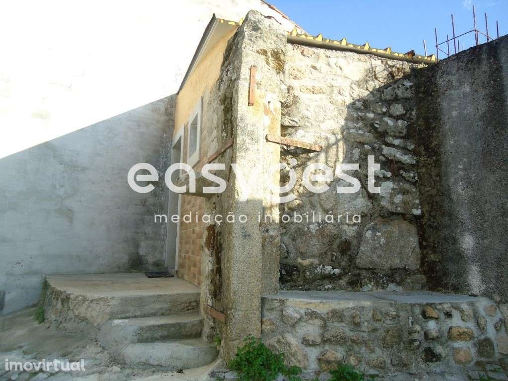 Quintinha rustica tipologia T1 no centro da vila de Alcains - Grande imagem: 4/50