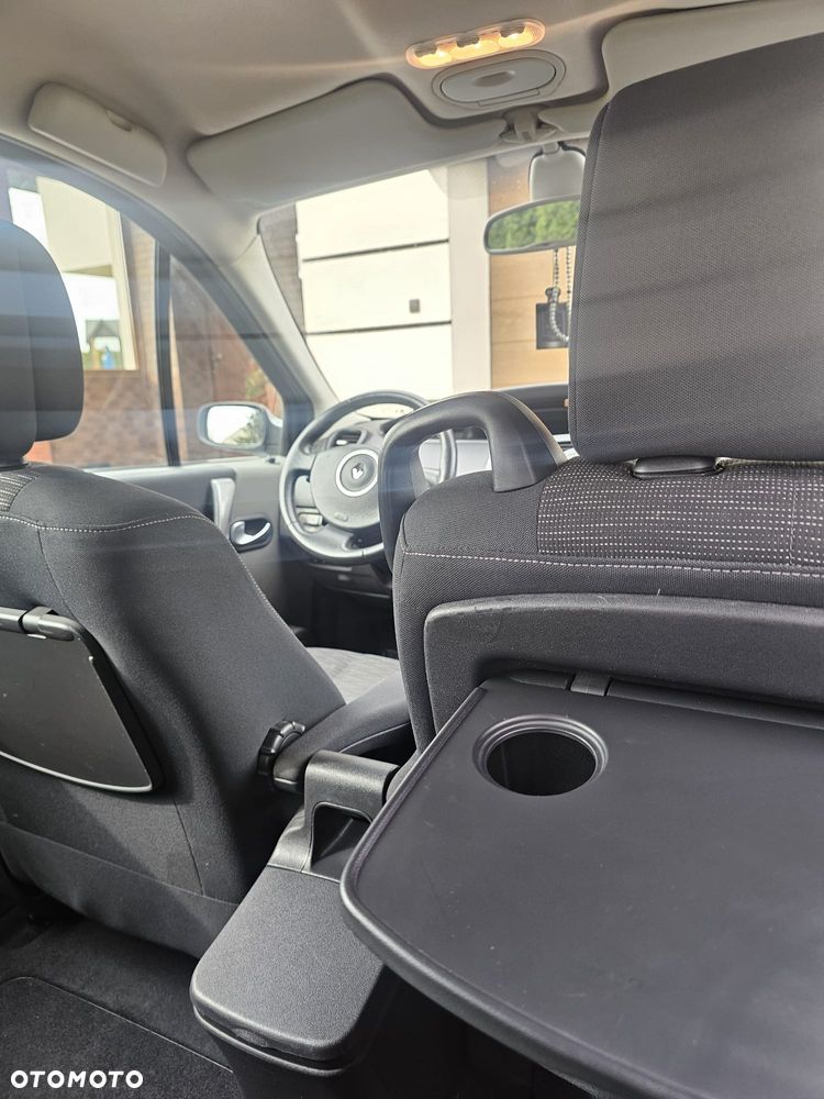 Renault Scenic 1.9 dCi Confort Privilege - 13