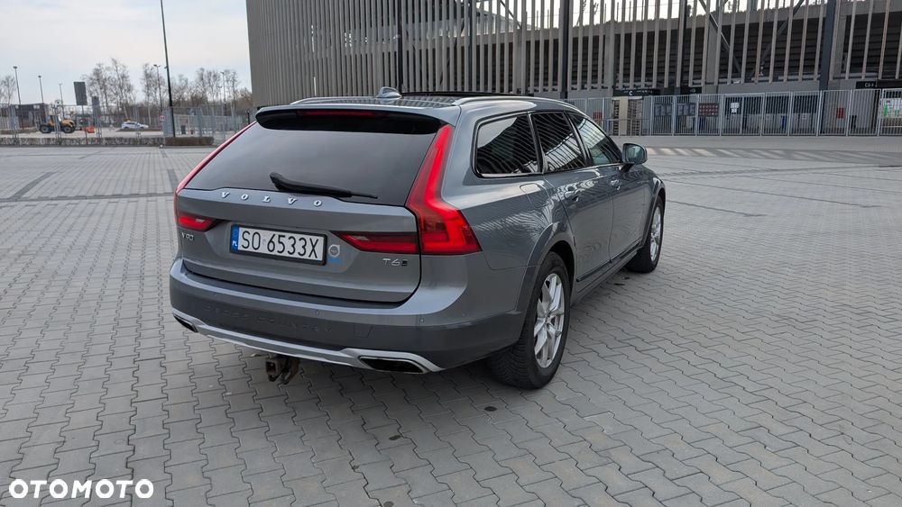 Volvo V90 Cross Country T6 AWD - 26