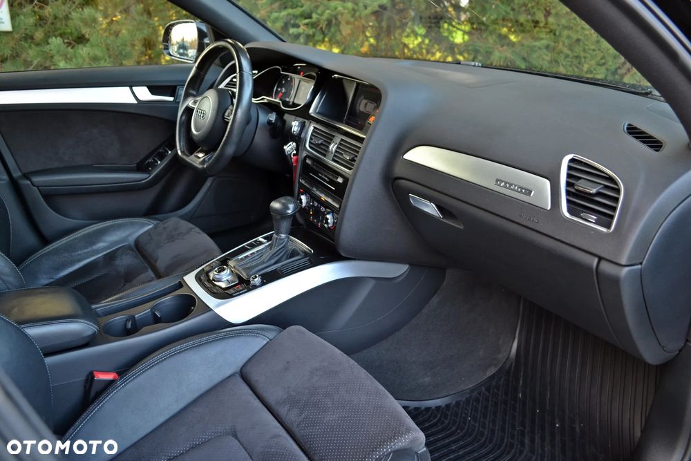 Audi A4 Avant 40 TDI quattro S tronic S line - 17