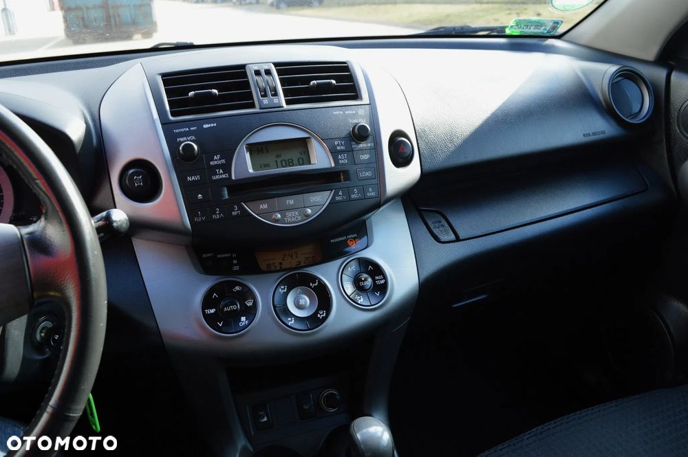 Toyota RAV4 2.0 VVT-i Prestige - 15
