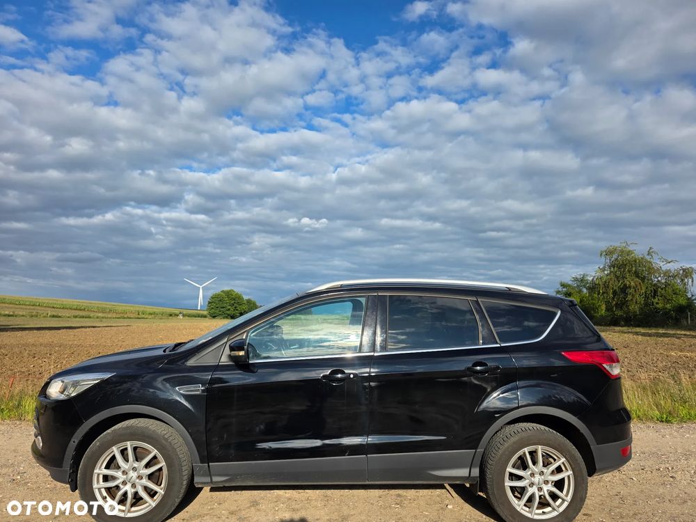 Ford Kuga 1.5 EcoBoost 2x4 Titanium - 2