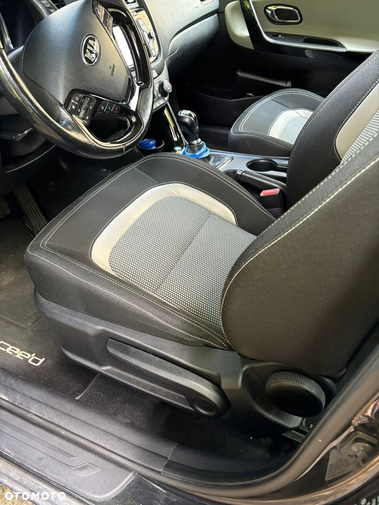 Kia Ceed 1.6 GDI Edition 7 - 11