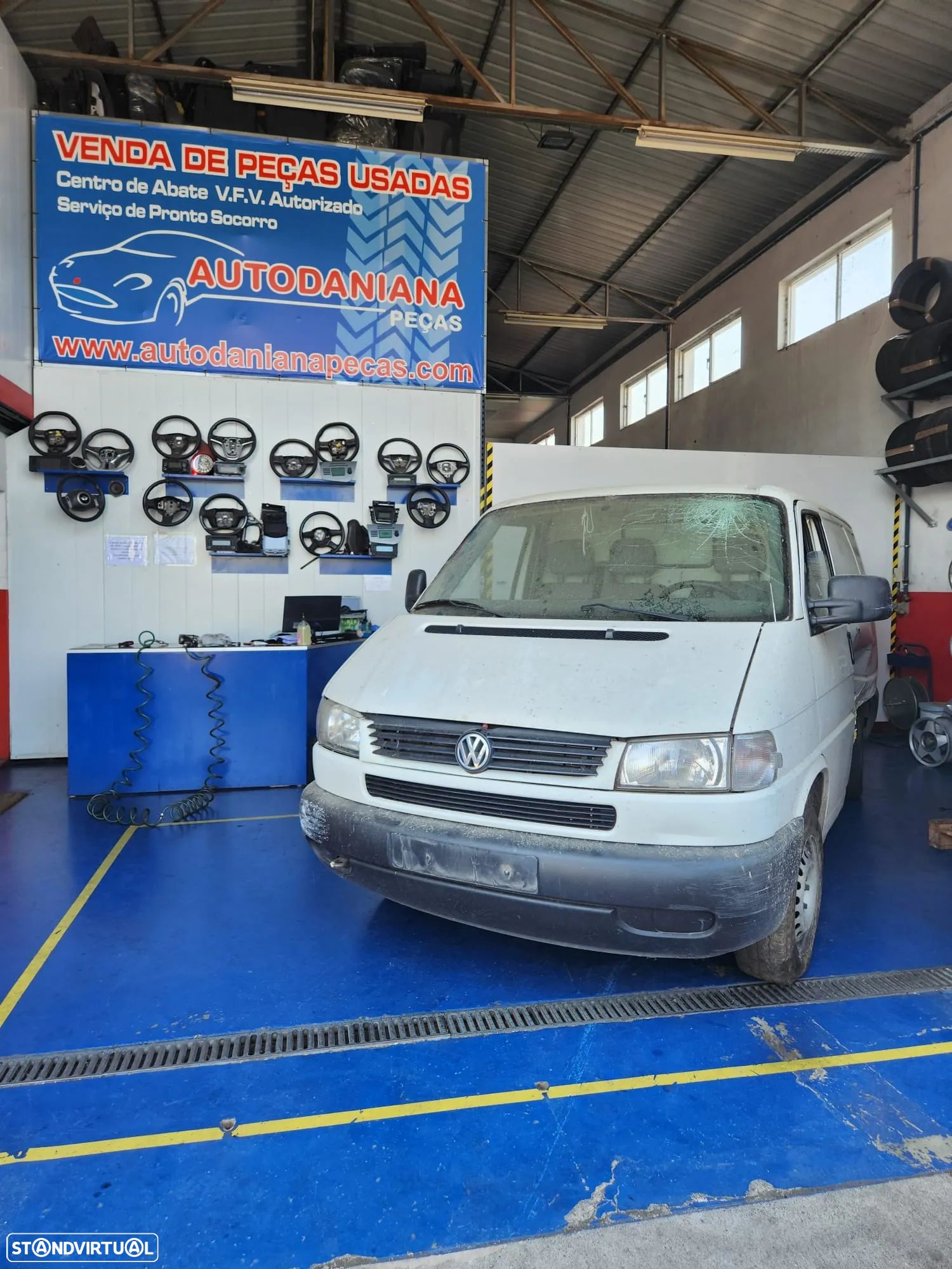 Volkswagen Transporter T4 1.9 TD do ano 2000 ás peças. - 1