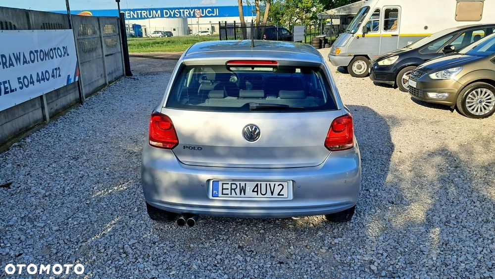 Volkswagen Polo 1.4 16V Comfortline - 11