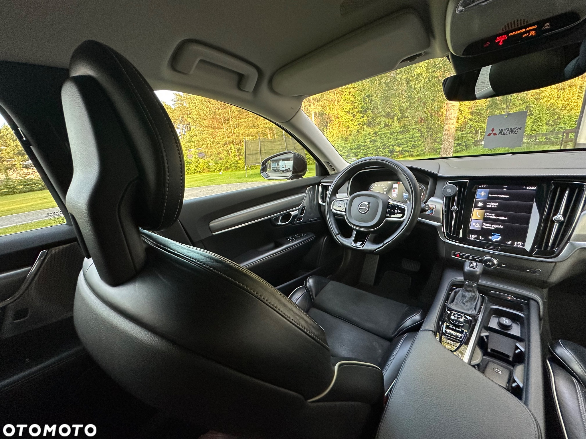 Volvo V90 D4 Geartronic Momentum Pro - 11