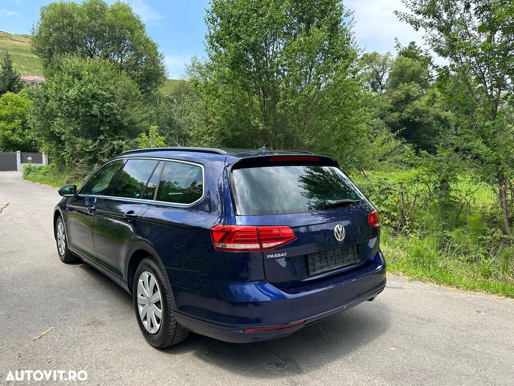 Volkswagen Passat 2.0 TDI DSG Comfortline - 4