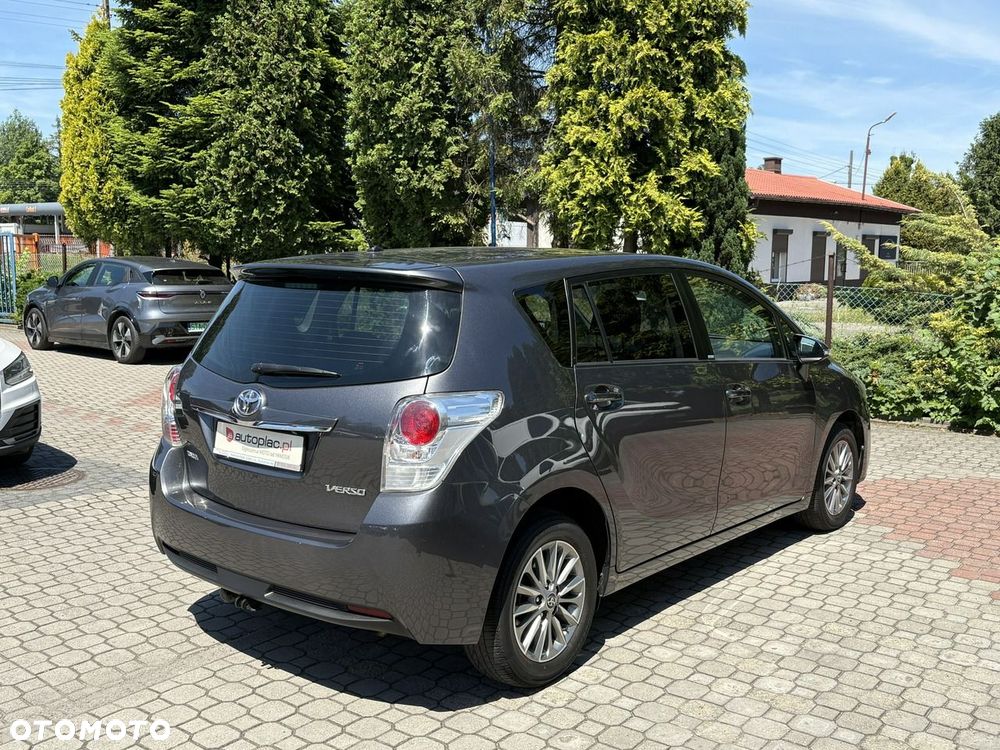 Toyota Verso - 4