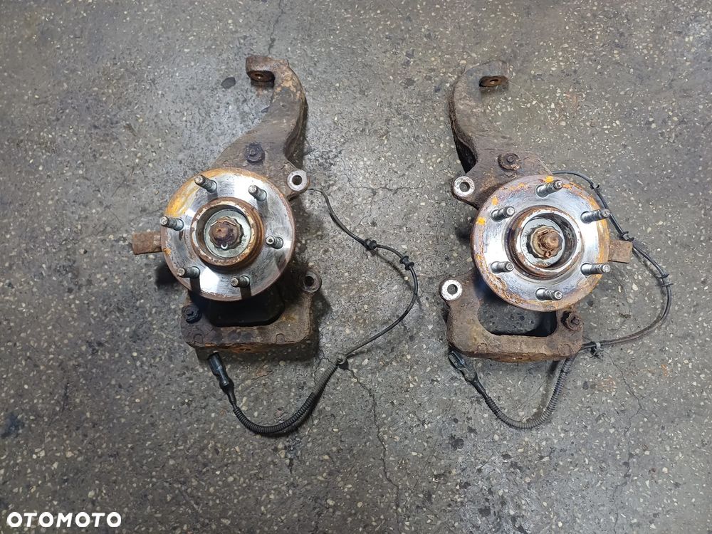 Piasta zwrotnica prawy lewy przod FORD F150 XL 4.2 V6 03-08R 2WD - 1