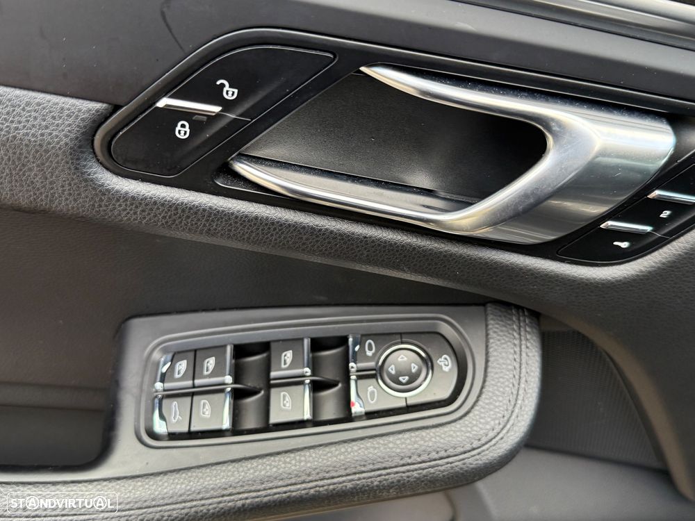 Porsche Macan Standard - 13