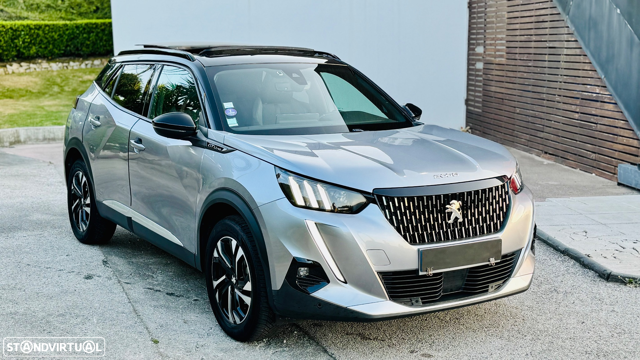 Peugeot 2008 1.2 PureTech GT Line EAT8 - 24