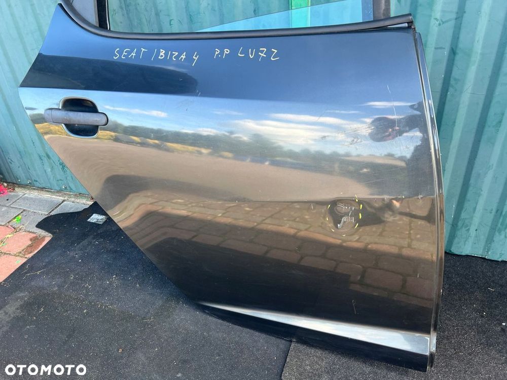Drzwi TYLNE PRAWE prawy tył SEAT IBIZA 4 IV 6J kod lakieru: LW7Z - 4