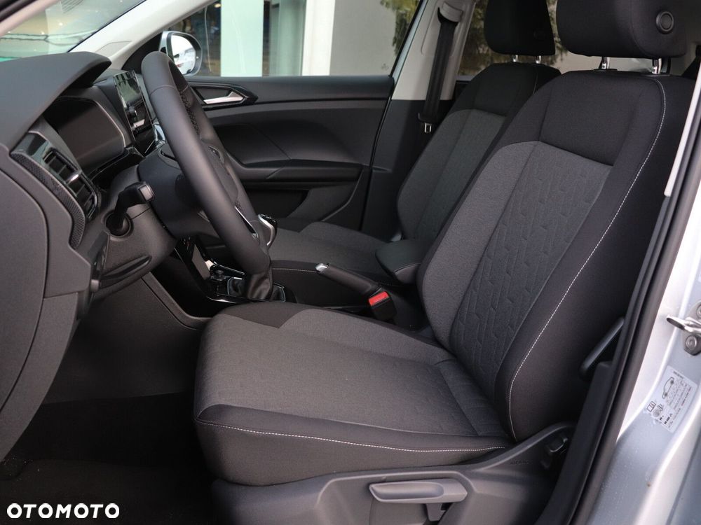 Volkswagen T-Cross - 12