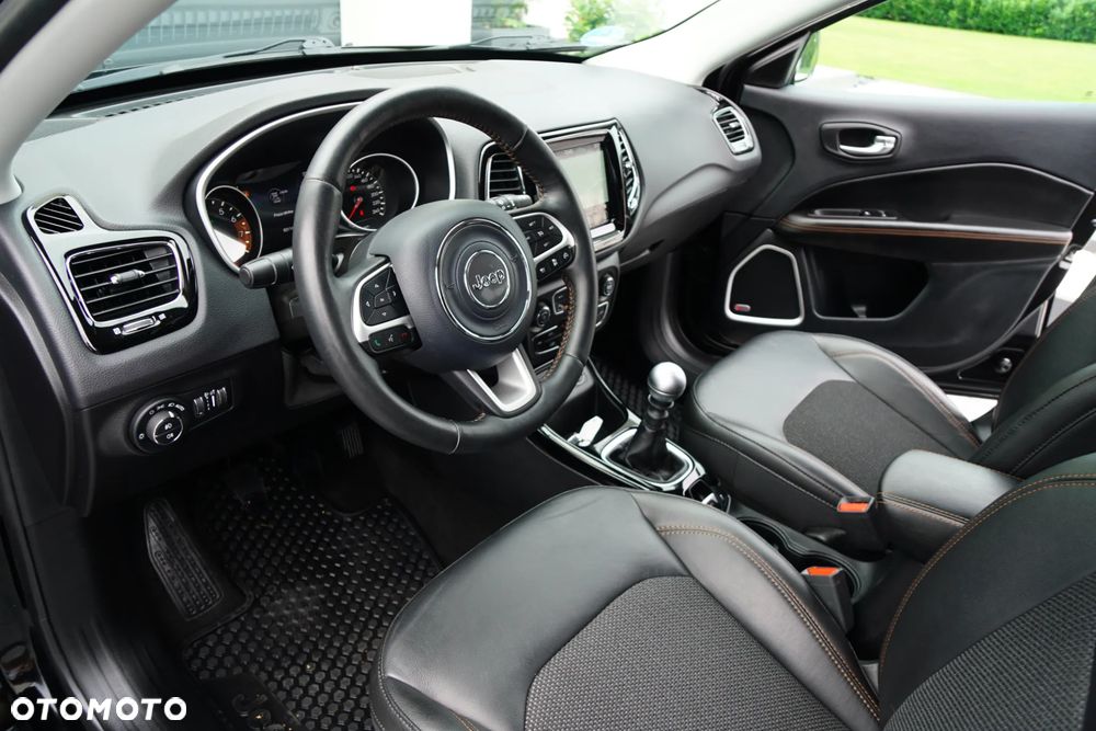 Jeep Compass 1.4 MultiAir Limited - 27