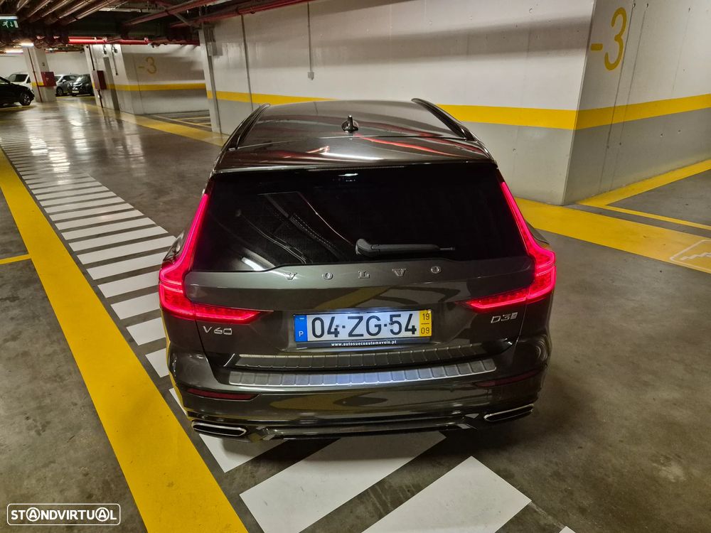 Volvo V60 2.0 D3 R-Design Geartronic - 14