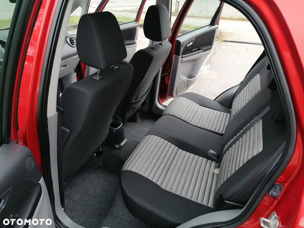 Suzuki SX4 1.6 VVT 4x4 Comfort - 21