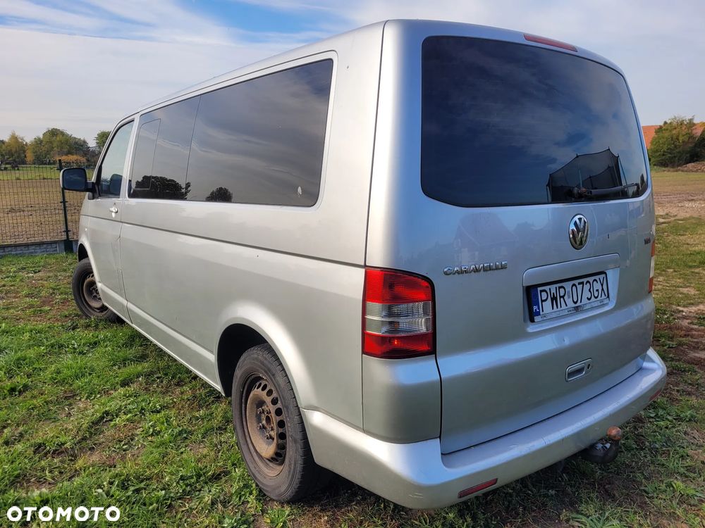 Volkswagen Caravelle - 8