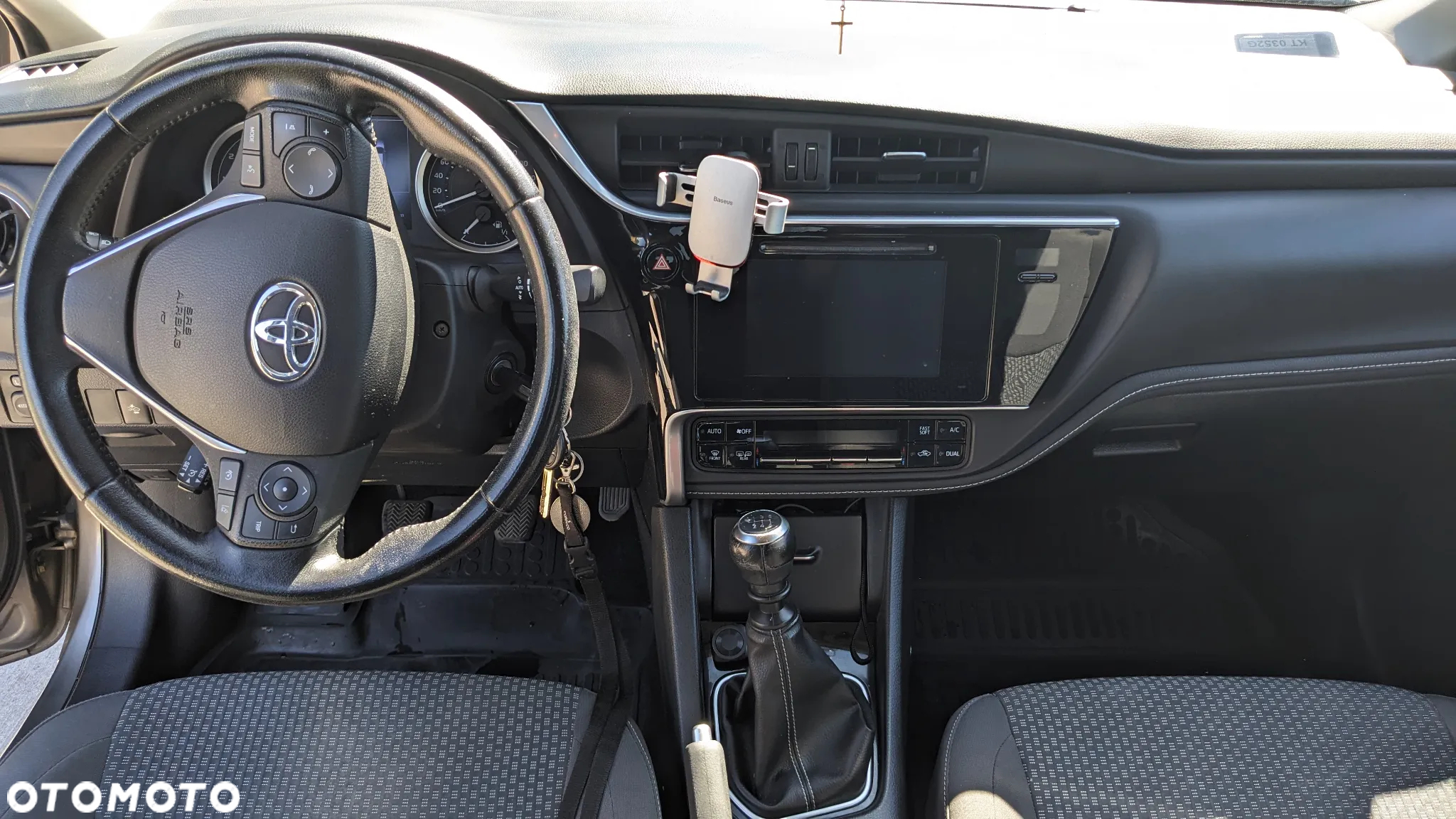 Toyota Corolla 1.6 Premium - 11