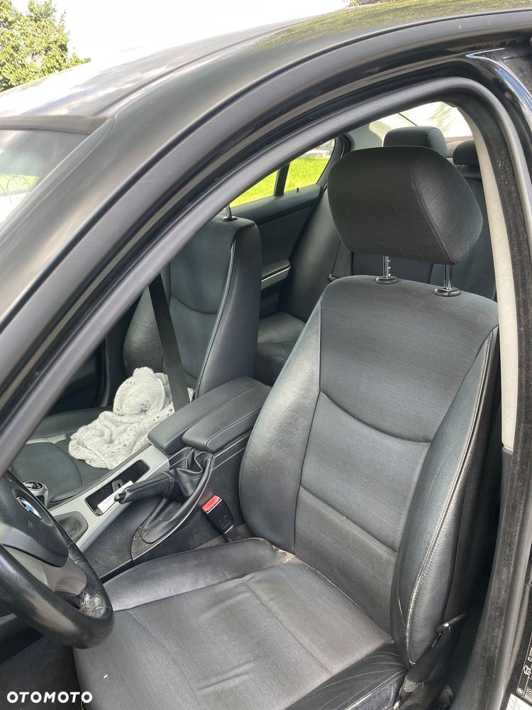 BMW Seria 3 320i - 14