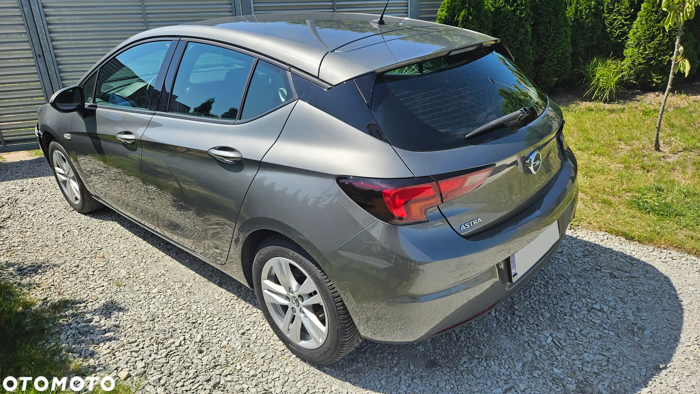Opel Astra V 1.2 T Business Elegance S&S - 4