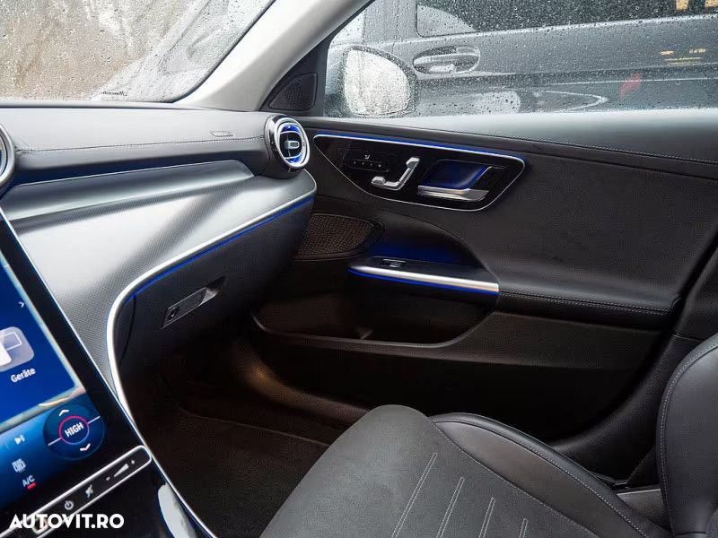 Mercedes-Benz C 180 9G-TRONIC AMG Line Advanced - 17