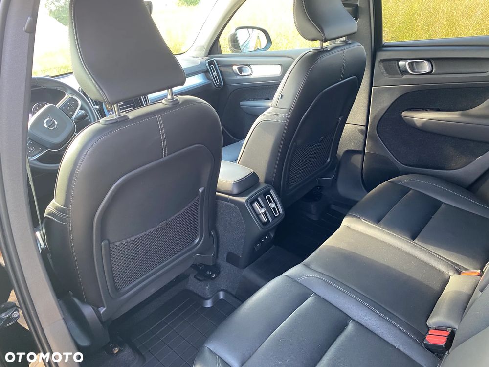 Volvo XC 40 T5 AWD Momentum Pro - 10