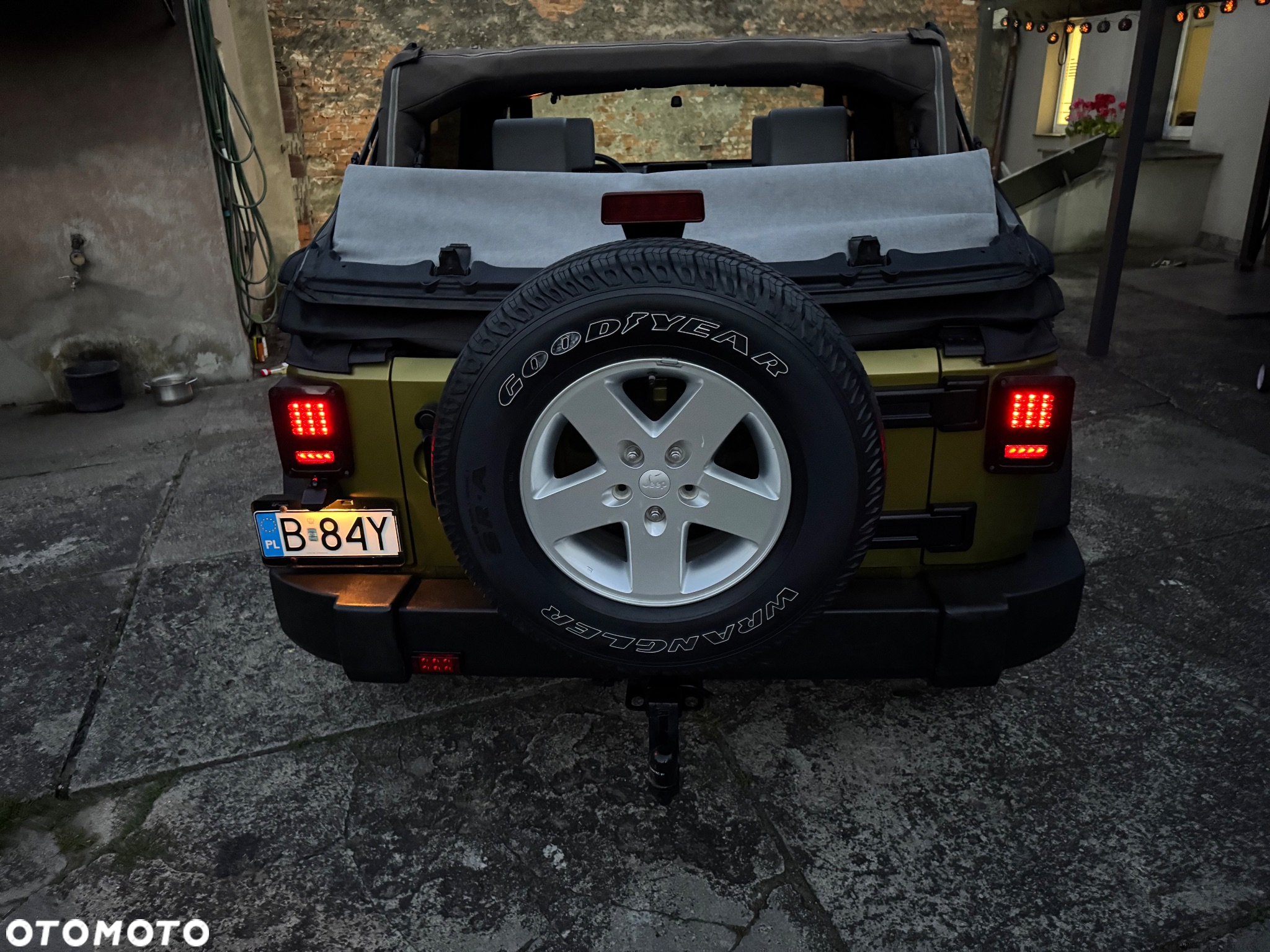 Jeep Wrangler Unlimited 3.8 Automatik Sahara - 7
