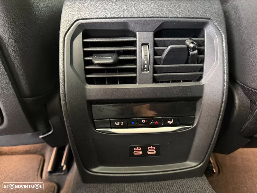 BMW 330 e Pack Desportivo M Auto - 7