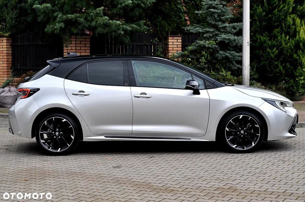Toyota Corolla 2.0 Hybrid GR Sport - 28