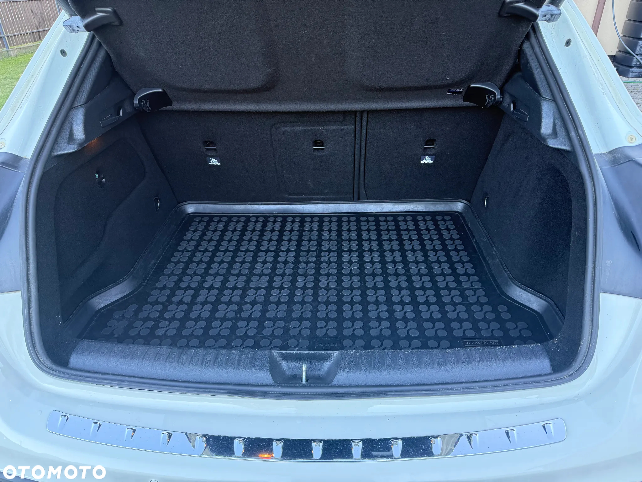 Mercedes-Benz GLA 250 4-Matic - 5