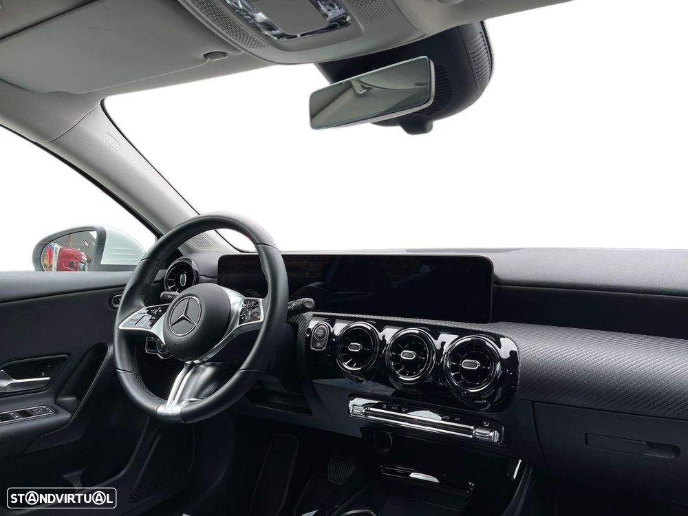 Mercedes-Benz A 200 Standard - 13