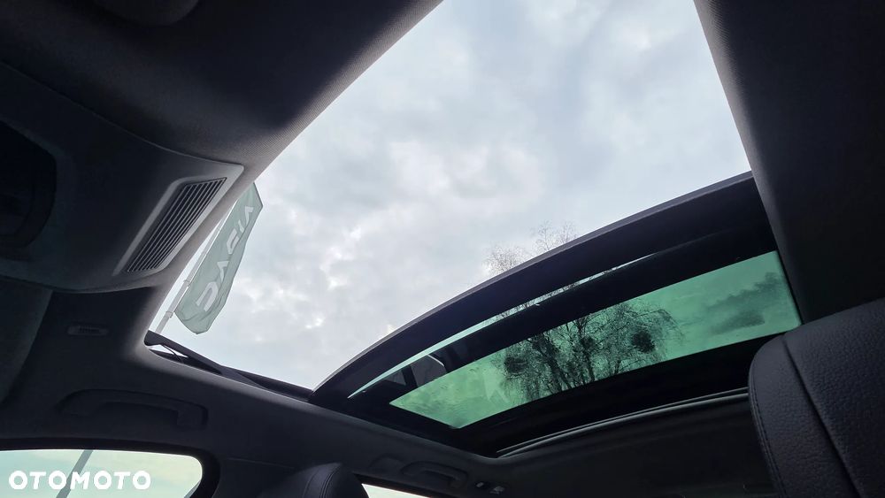 BMW Seria 5 520d xDrive Luxury Line - 27