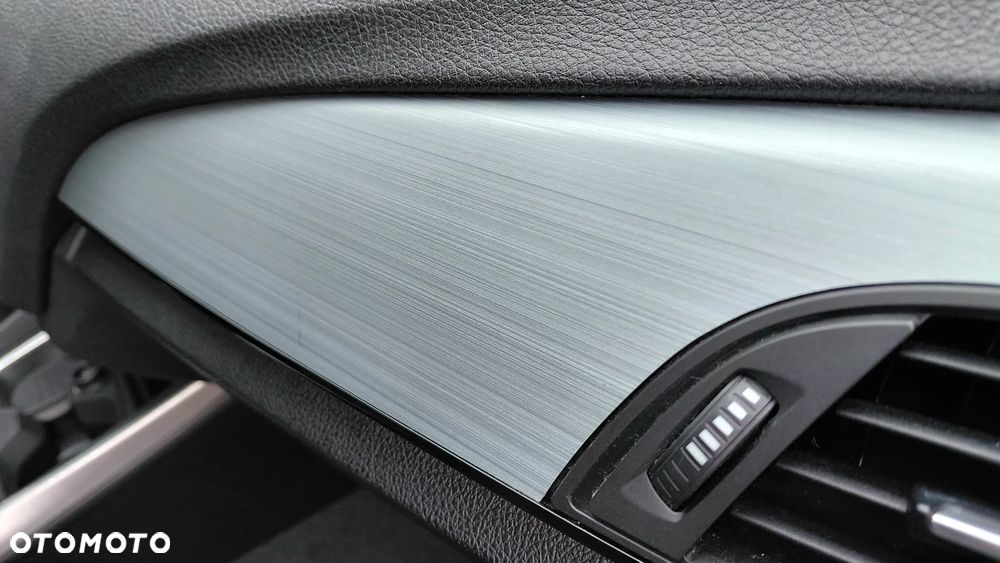 BMW Seria 1 118i Sport Line - 33