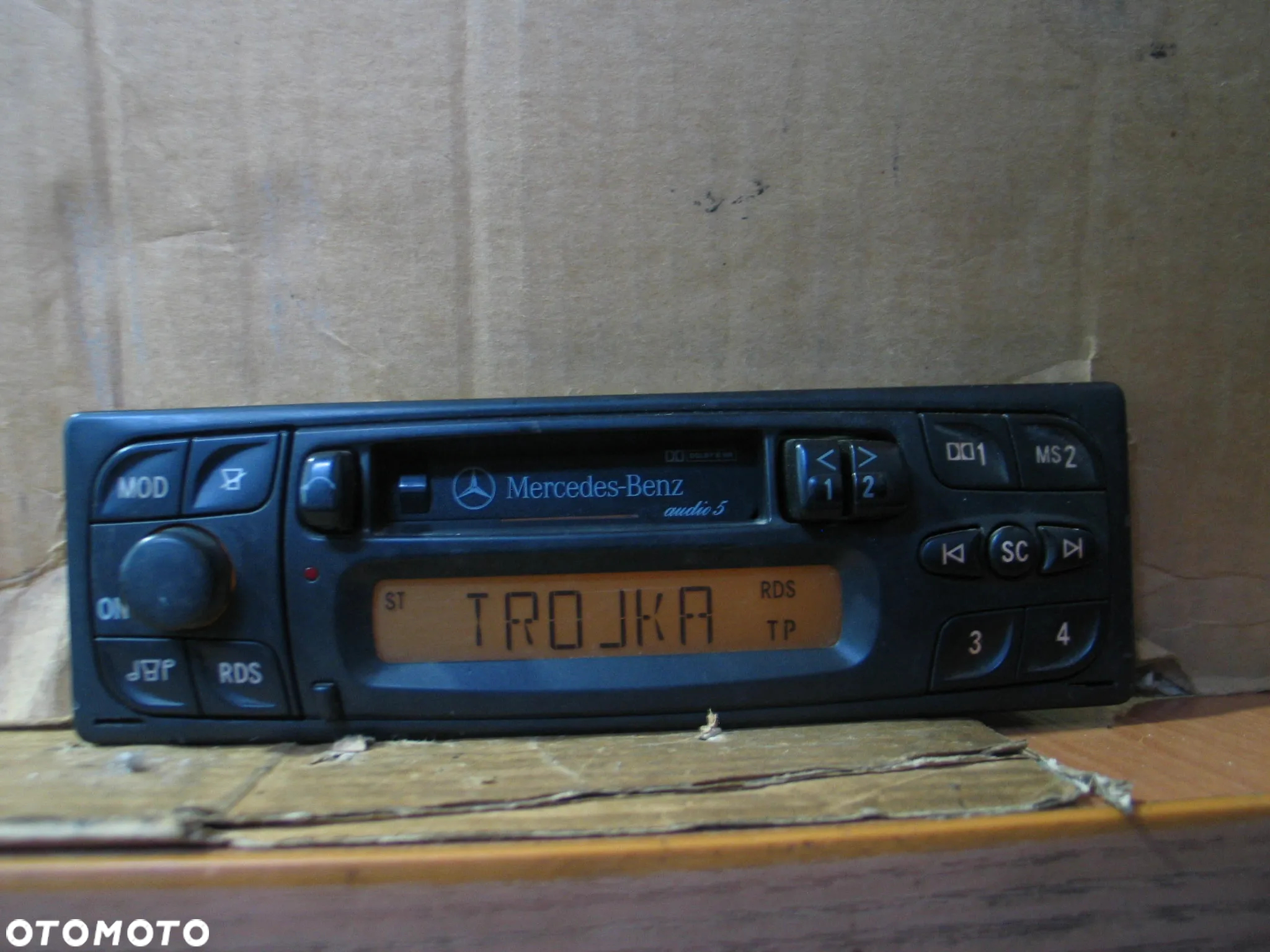 radio radioodtwarzacz Mercedes audio 5 A1688200186 - 4