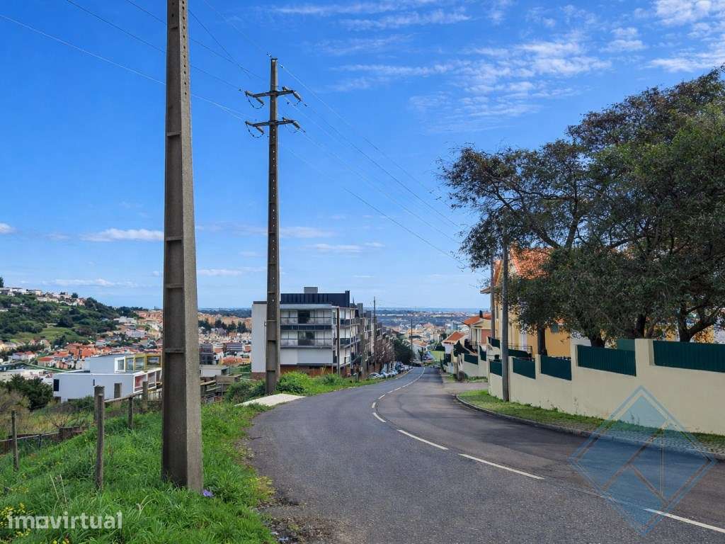 Terreno Urbano com Potencial Urbanístico - Odivelas | Zona Residenc... - Grande imagem: 4/13