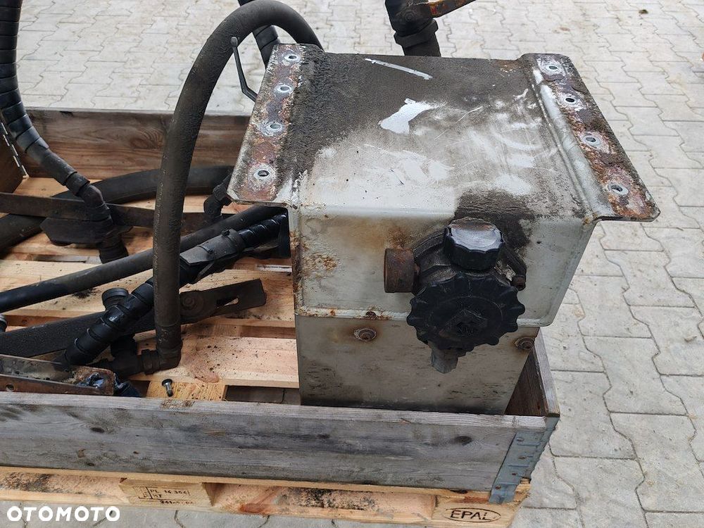 HYDRAULIKA KOMPLET VOLVO FH FM FMX 21582747 PTR-DH 22770451 3784630 F1-101-R - 4