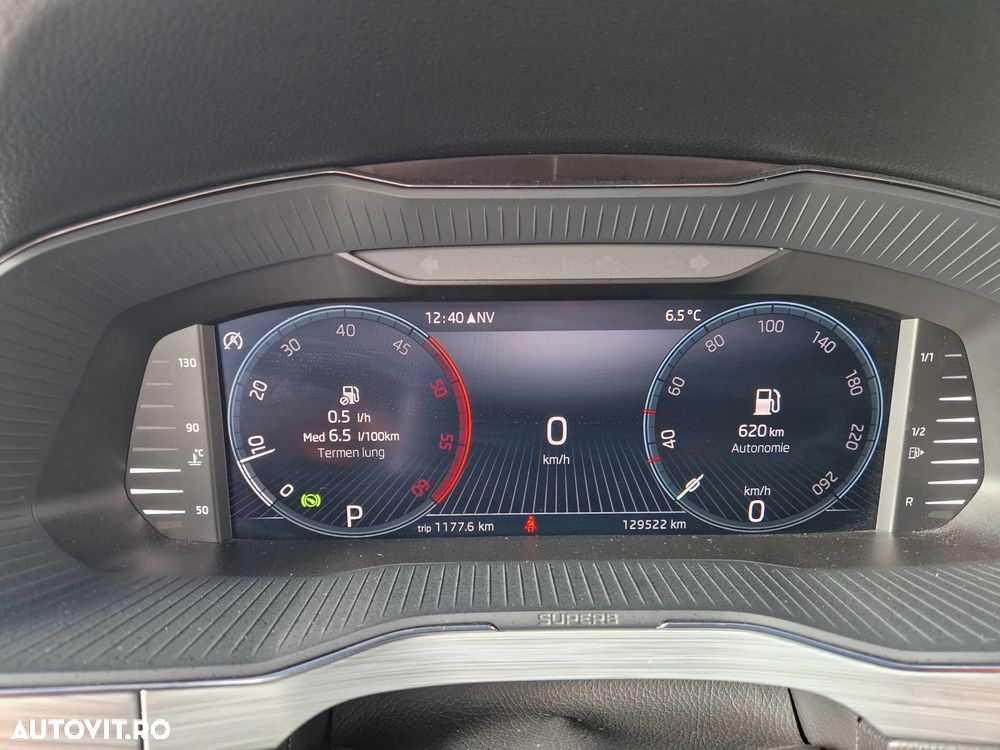 Skoda Superb 2.0 TDI DSG Ambition - 8