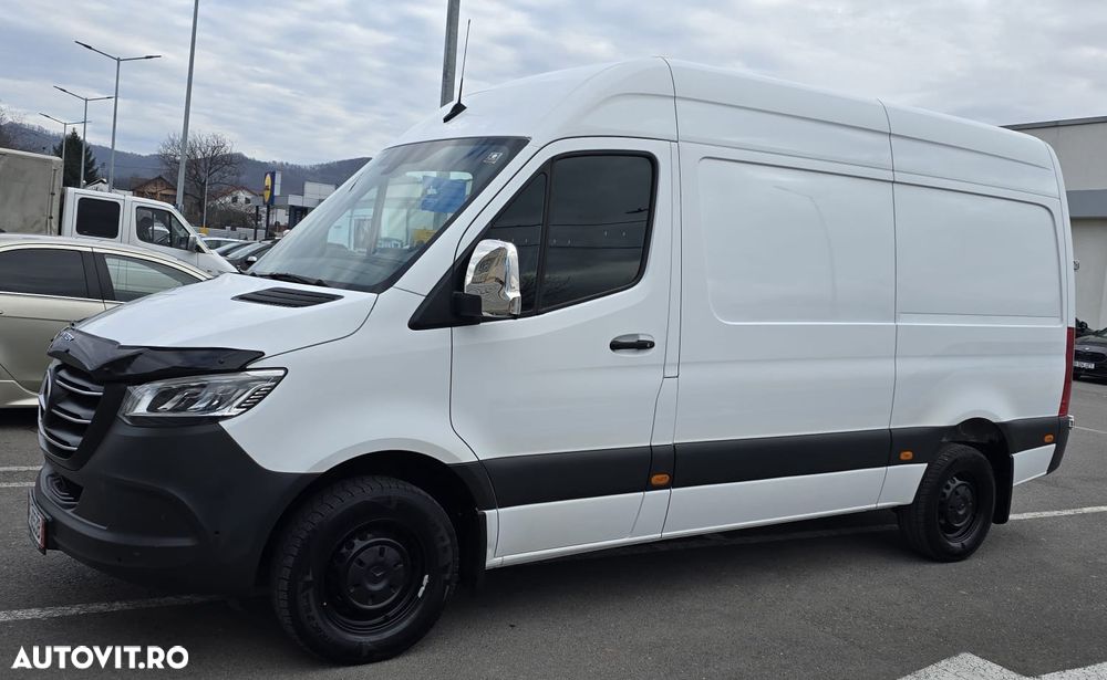 Mercedes-Benz Sprinter - 3