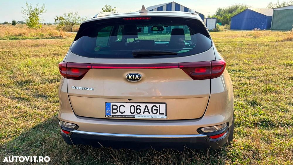 Kia Sportage 1.6 T-GDI 7DCT 4x4 Classic - 11
