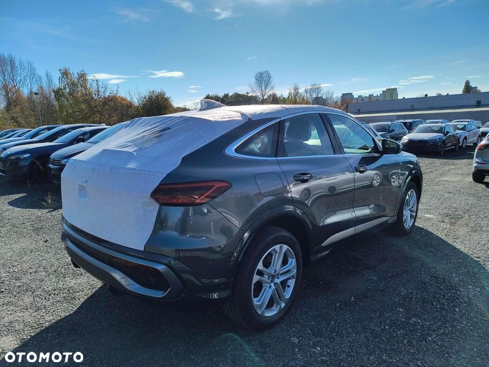 Audi Q5 Sportback - 4