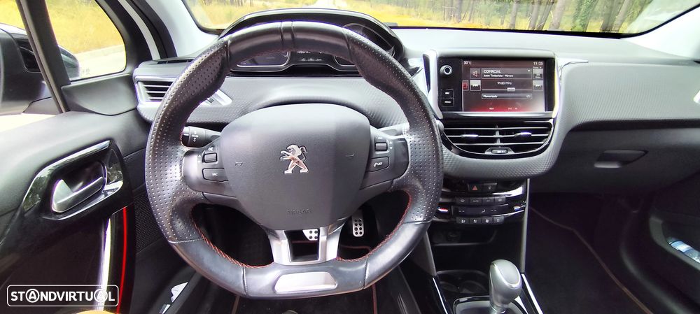 Peugeot 2008 PureTech 110 Stop&Start EAT6 GT-Line Edition - 10