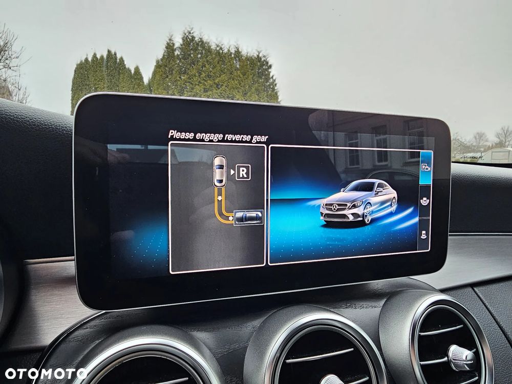 Mercedes-Benz Klasa C 220 d 9G-TRONIC - 26