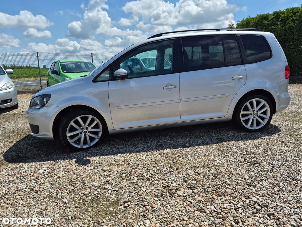 Volkswagen Touran - 9