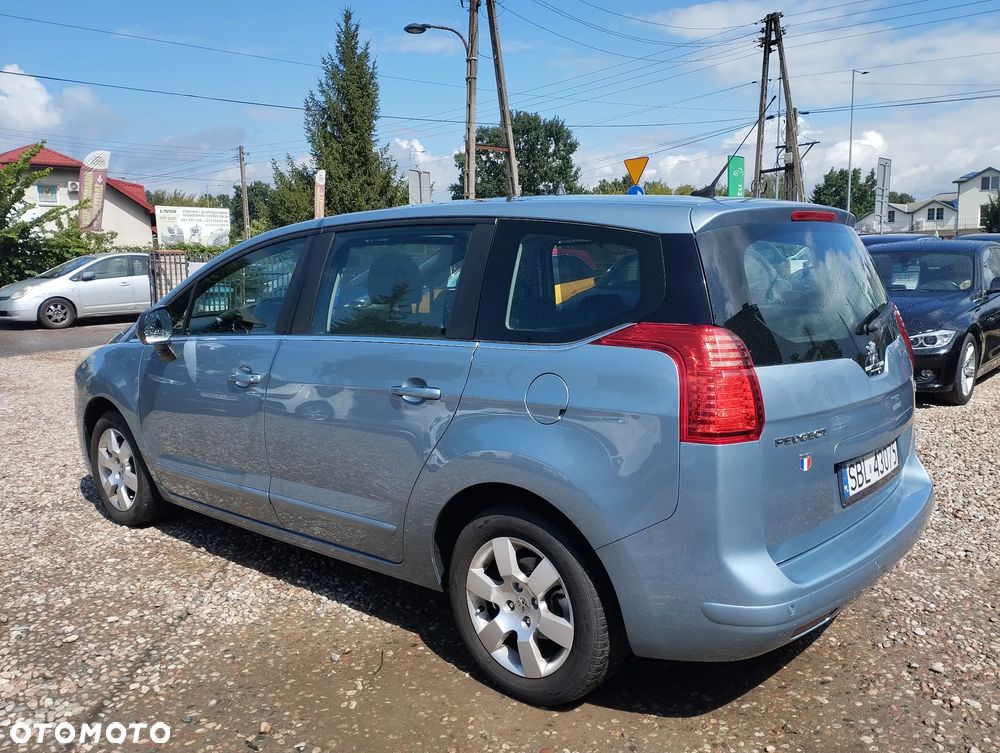 Peugeot 5008 - 3