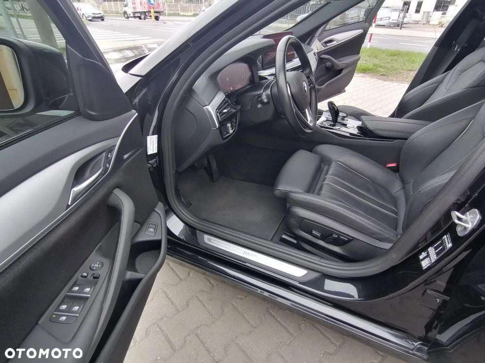 BMW Seria 5 520d M Sport Edition - 19