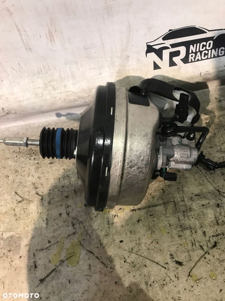 POMPA SERWO HAMULCOWE AUDI A4 A5 8W0612103K - 5