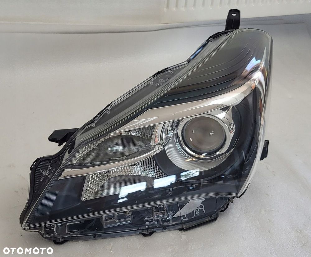 LAMPA LEWA PRZÓD TOYOTA YARIS III LIFT ZWYKŁA SOCZEWKA 2014-2017 - 2