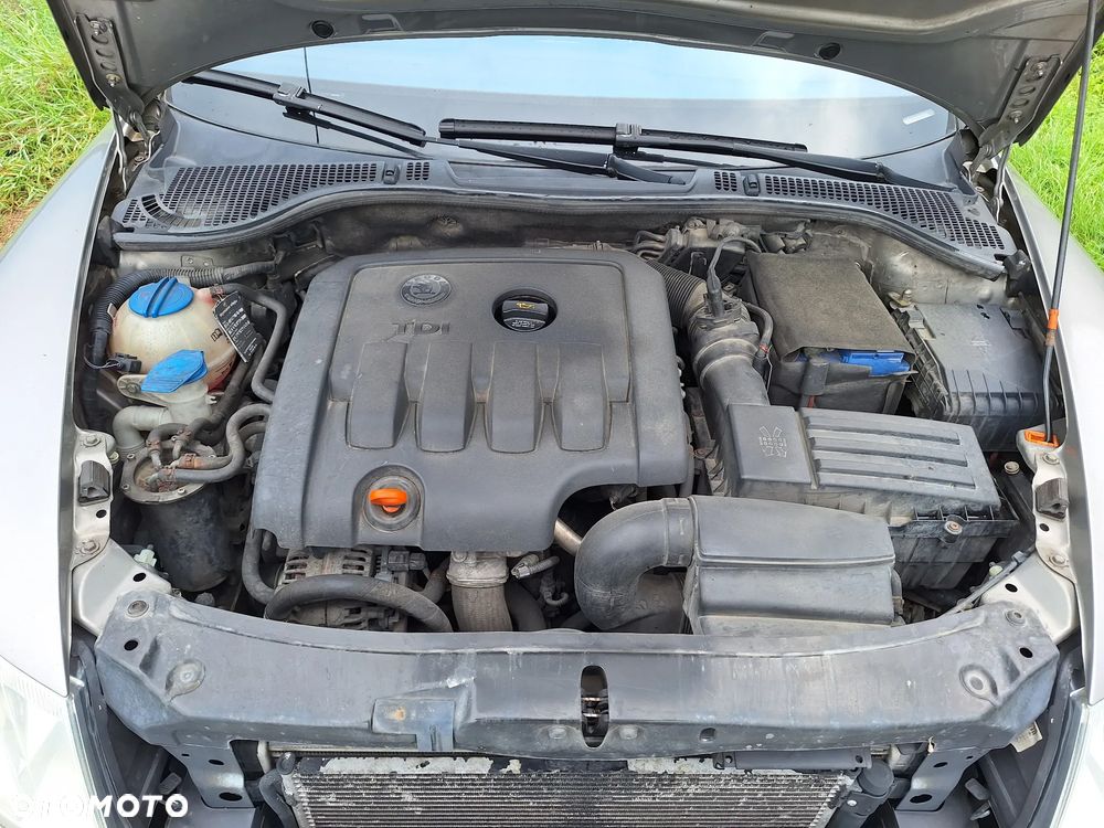 Skoda Octavia 2.0 TDI DPF Elegance DSG - 12