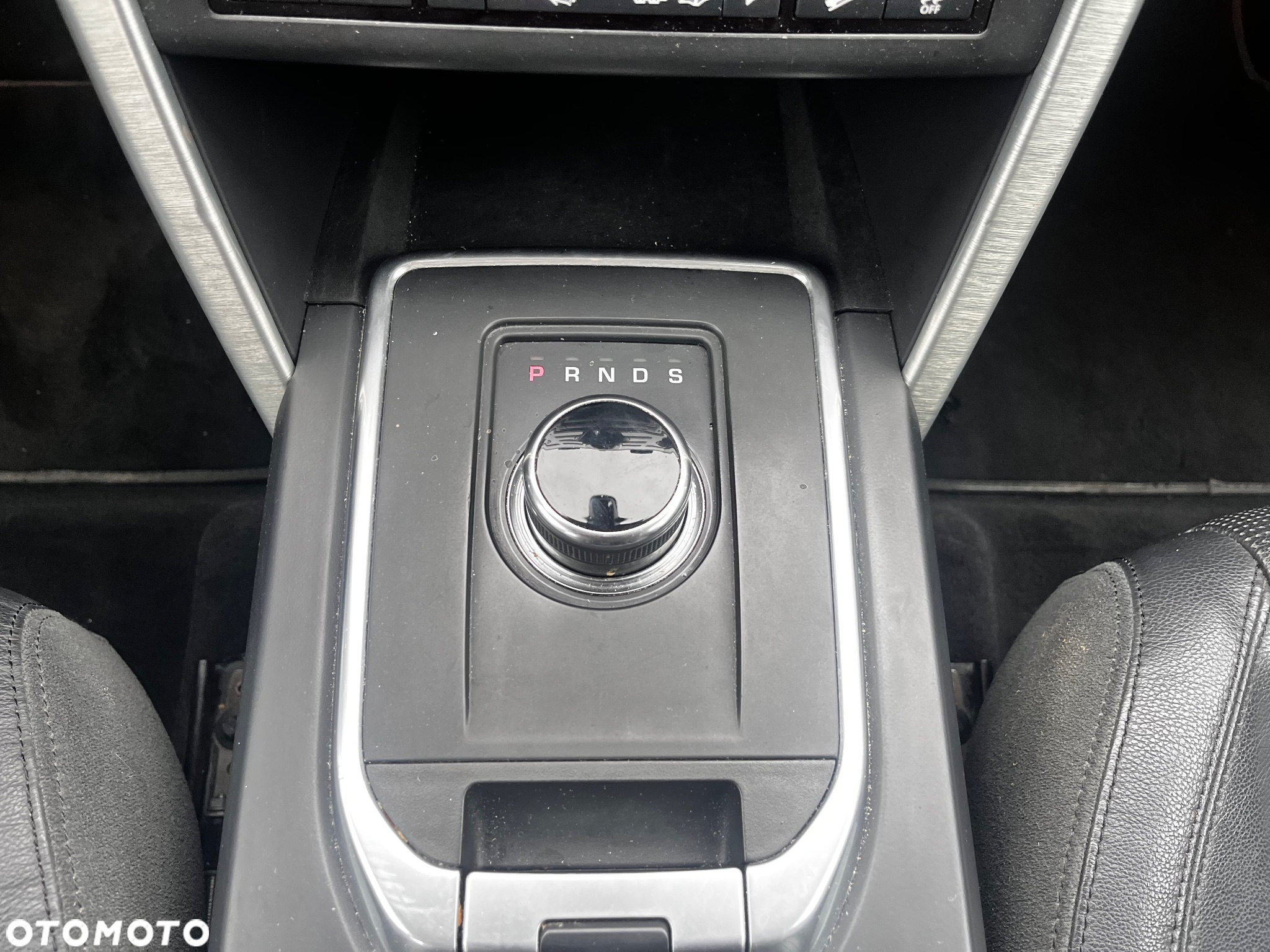 Land Rover Discovery Sport 2.0 TD4 HSE - 17