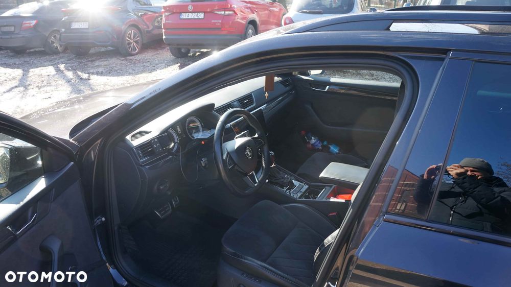 Skoda Superb 2.0 TSI 4x4 Scout DSG - 6